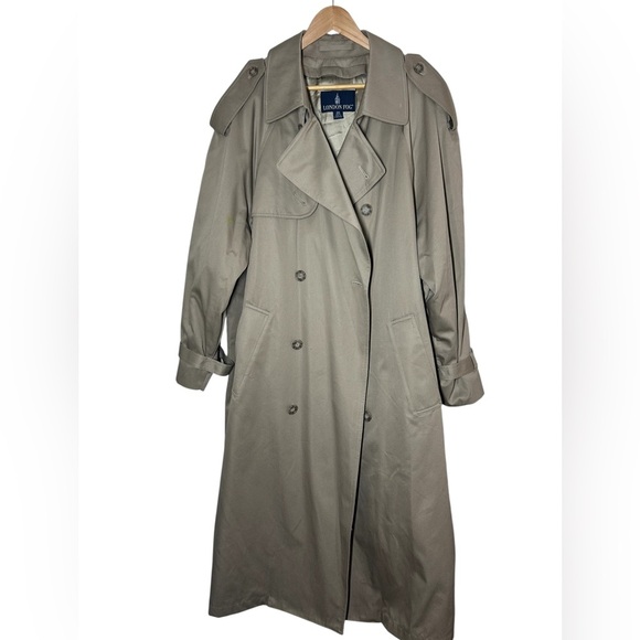 Mens London Fog Classic Double-Breasted Khaki Tan Trench Coat Size 44R Timeless - Picture 12 of 15
